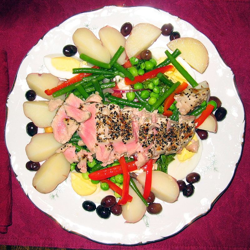 800px-Salade_Nicoise.jpg